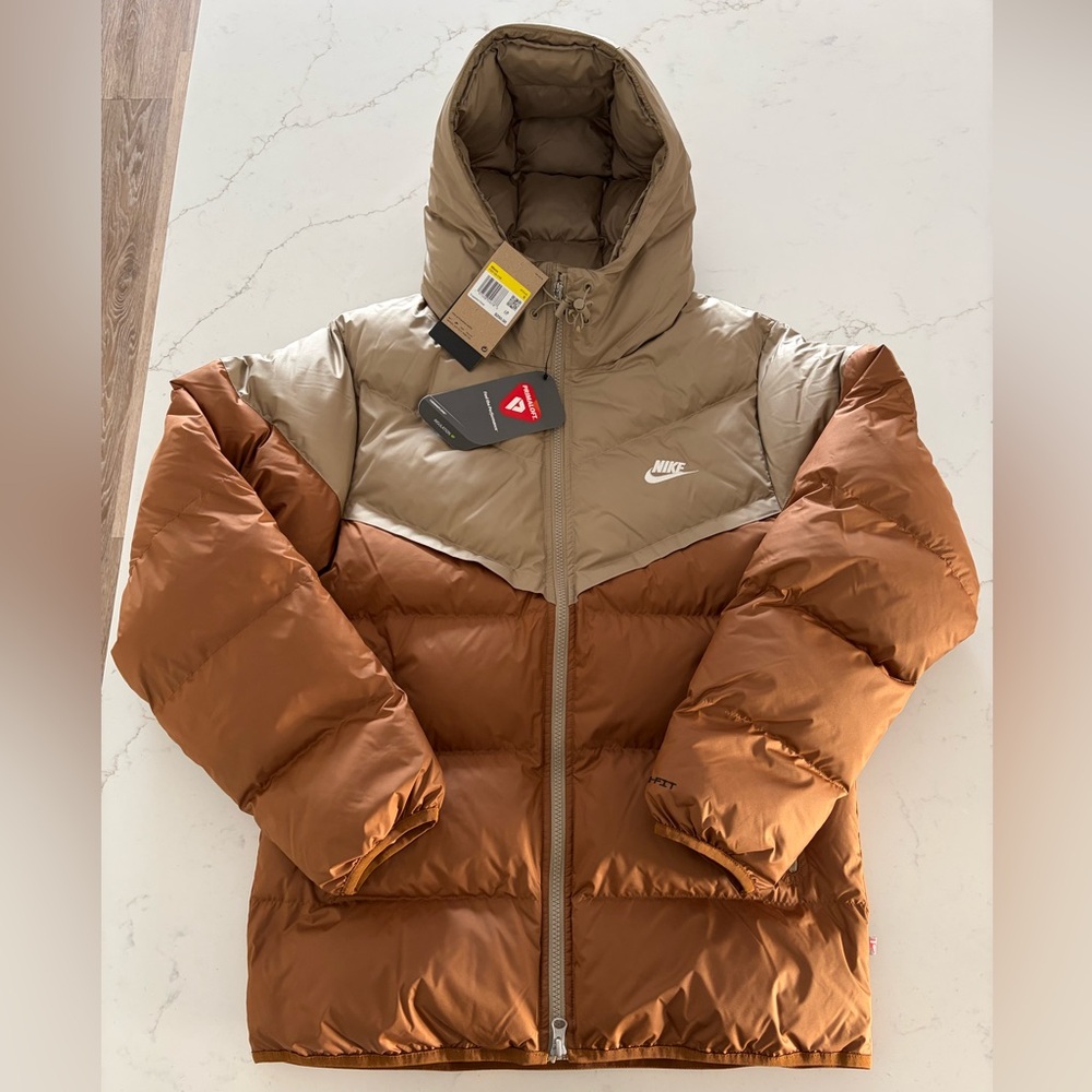 Nike Storm-FIT Windrunner PrimaLoft Puffer Jacket Mens Size Small